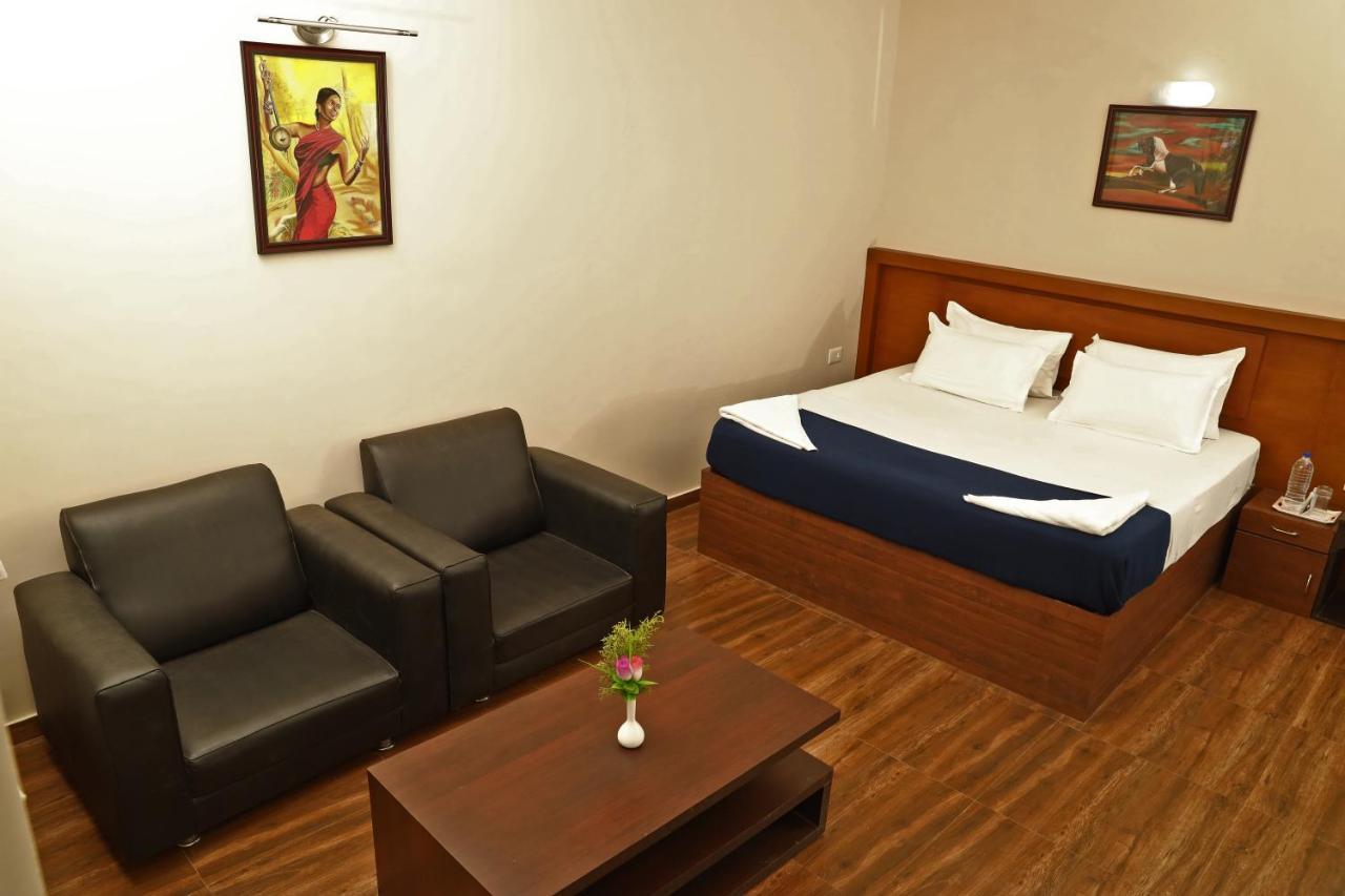 Velu'S Resort Gudalur  Exterior photo