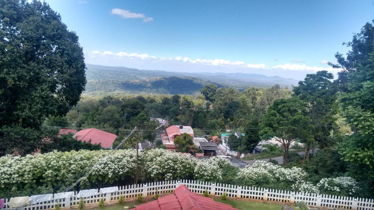 Velu'S Resort Gudalur  Exterior photo
